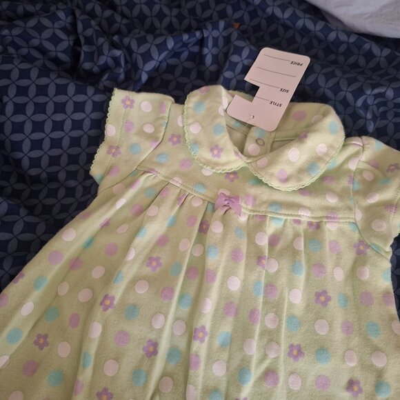 carters just on year 3 months dress with flowers - Picture 3 of 6
